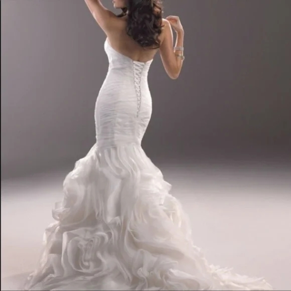 Maggie Sottero Primrose Ivory Strapless Wedding Gown Size 10 Bustle - Picture 2 of 7
